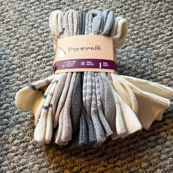 Cozy socks- 13 Pairs - Picture 2 of 4